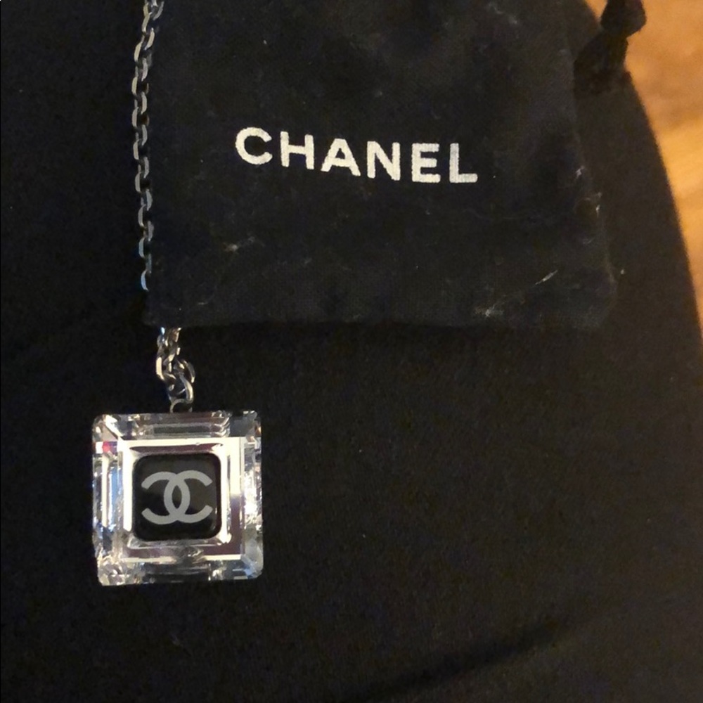 100% authentic Chanel necklace